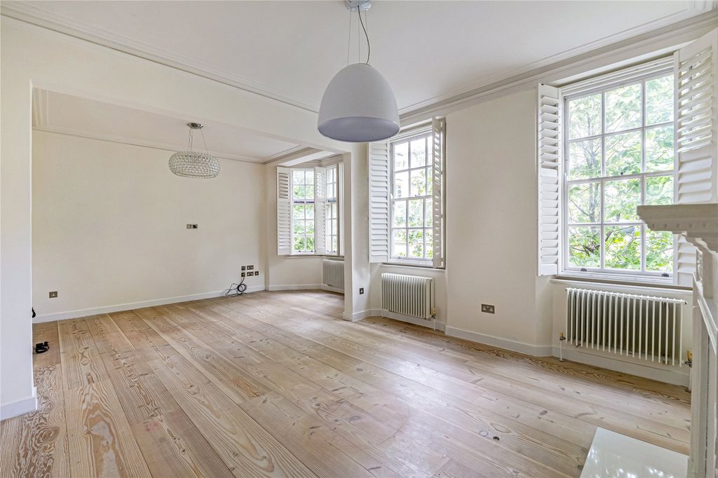 Property photo 3 of 28 Picture No. 24
