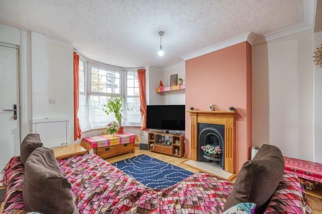 Property photo 2 of 11 Living Room