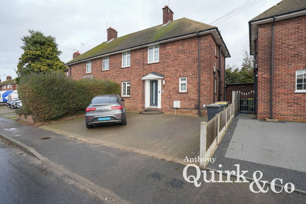 Property photo 1 of 9