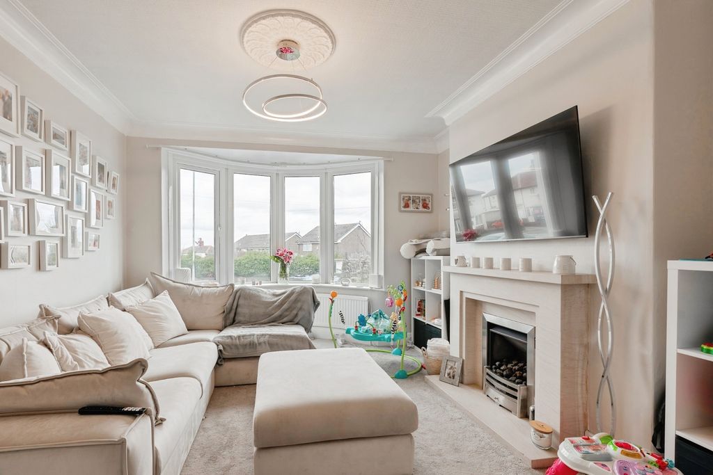 Property photo 2 of 25 Pbox-Img.Jpg