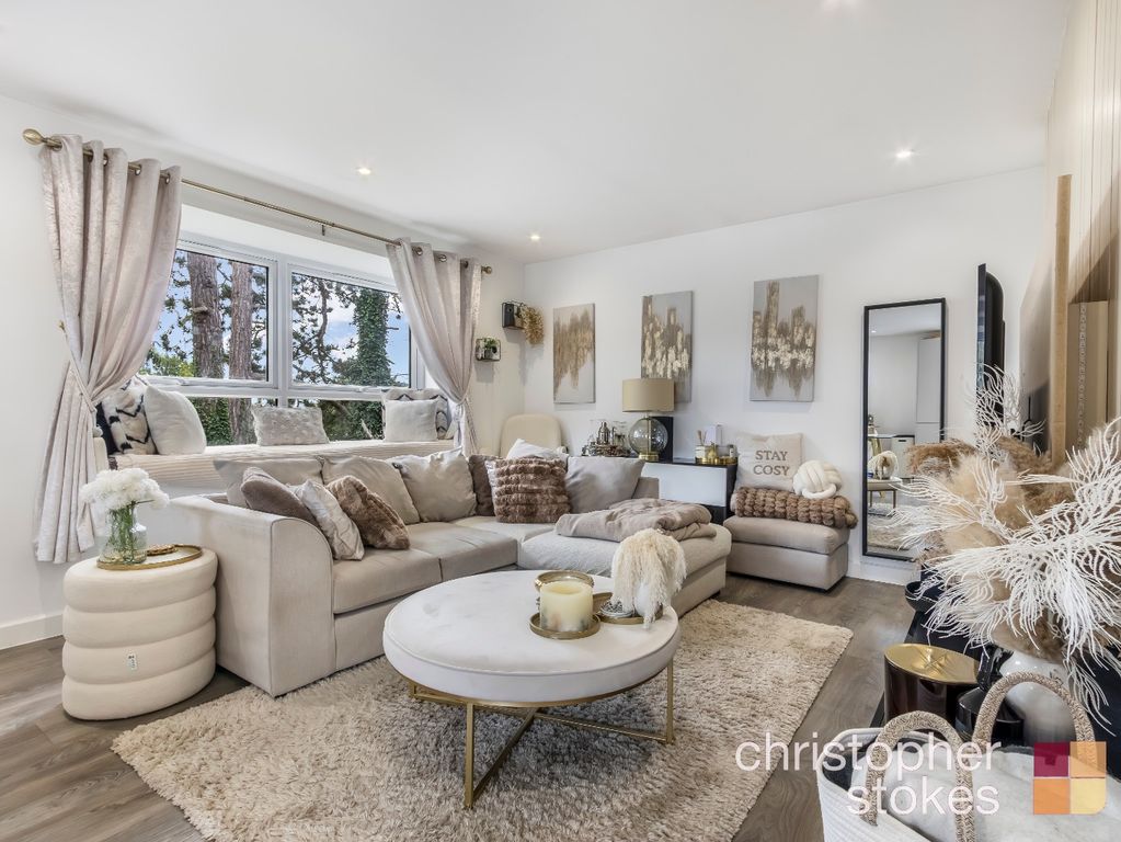 Property photo 2 of 16 4502032