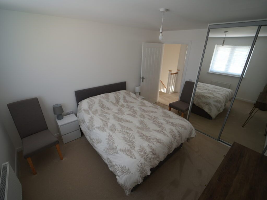 Property photo 2 of 32
