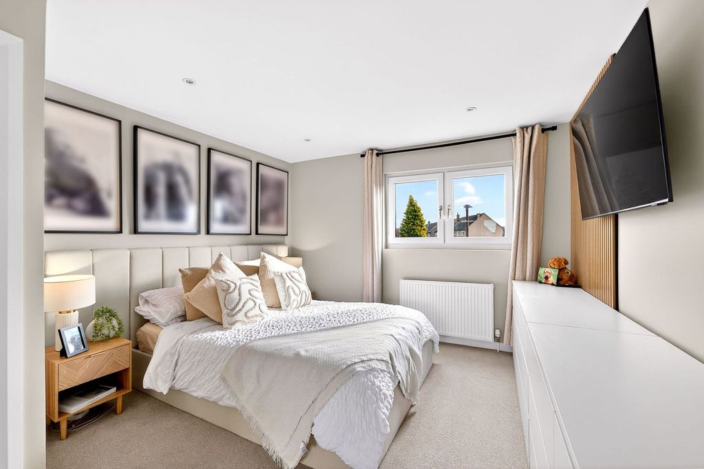 Property photo 3 of 64 Bedroom One