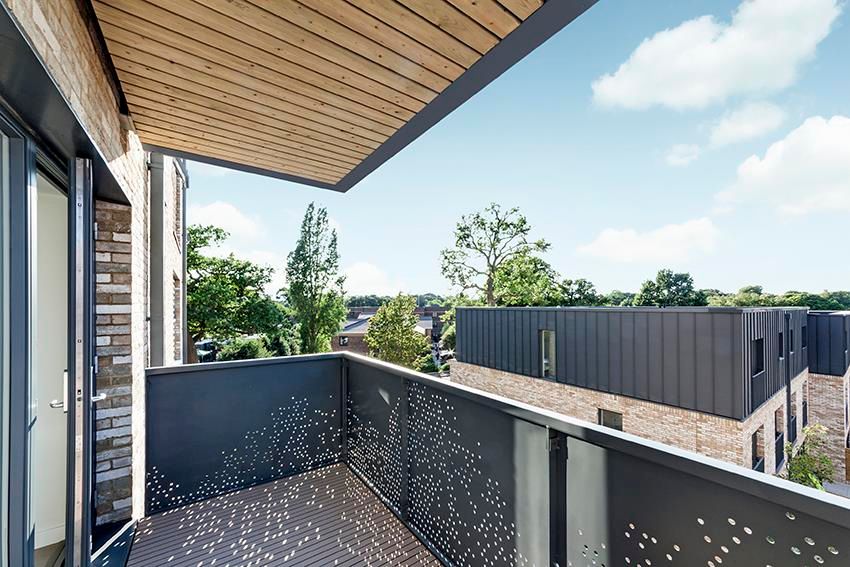 Property photo 2 of 12 Balcony