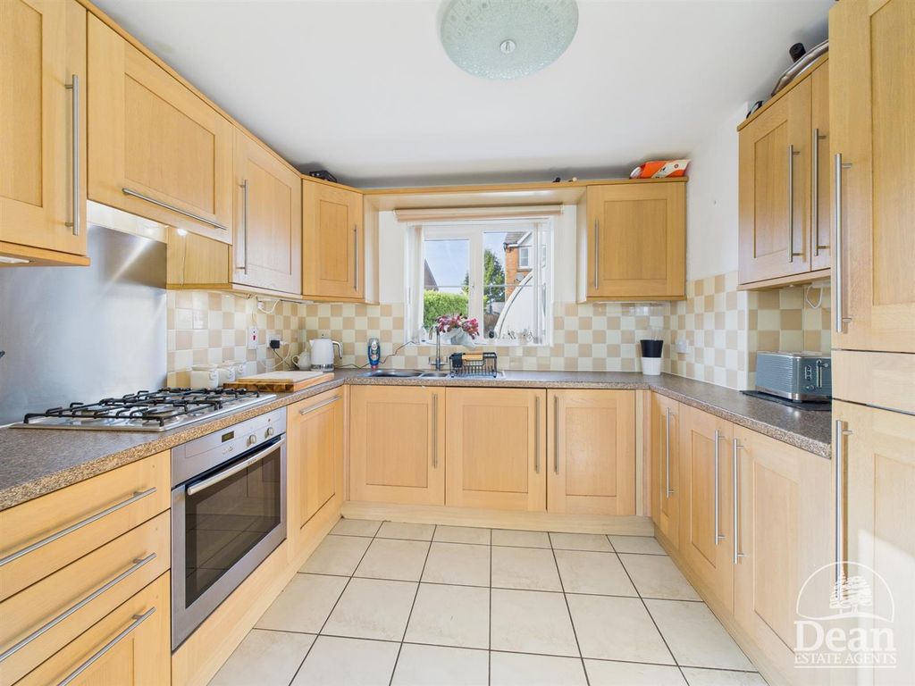 Property photo 3 of 26