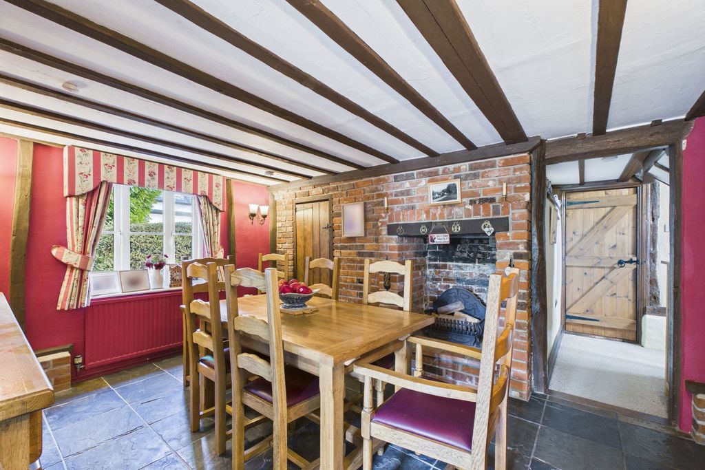 Property photo 3 of 36