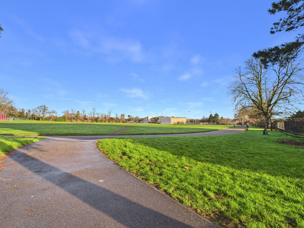 Property photo 2 of 12 Presented By Kevin At Ewemove Bexleyheath And Dart