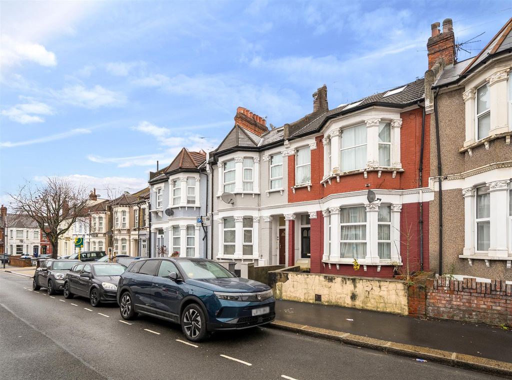 Property photo 2 of 9 19594022 (4).Jpg