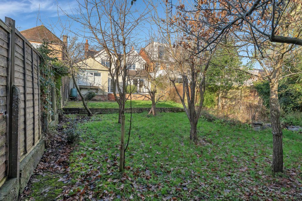 Property photo 3 of 33