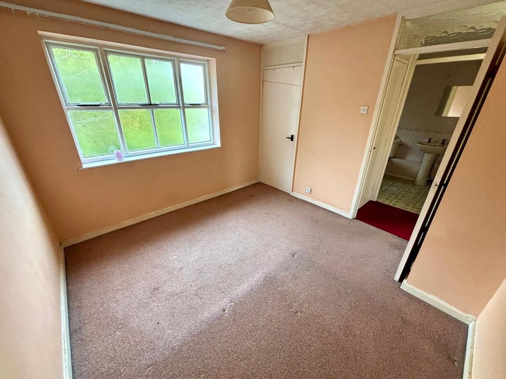 Property photo 2 of 10 Picture No. 02