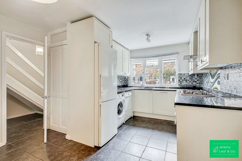 Property photo 3 of 22