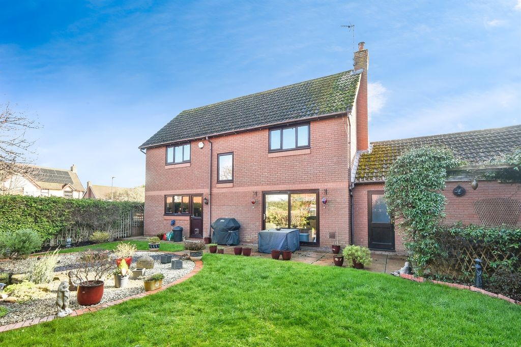 Property photo 3 of 15