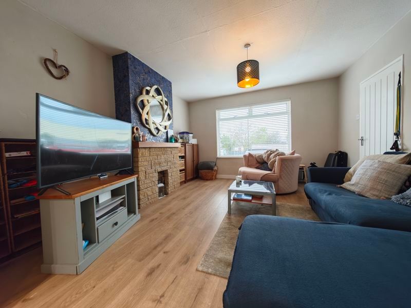 Property photo 3 of 11 Photo 3