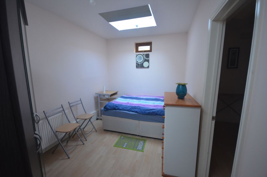 Property photo 3 of 8 Gallery