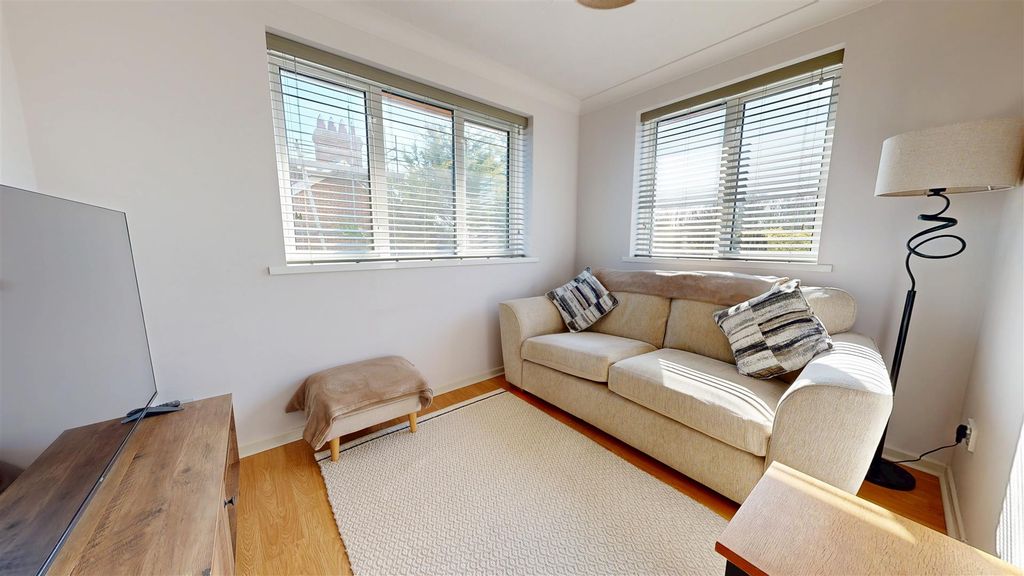 Property photo 2 of 10 04072026_165038.Jpg