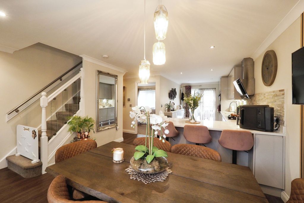 Property photo 3 of 20 Breathtaking Open Plan Kitchen And Living Space