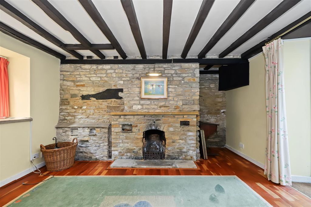 Property photo 2 of 9 339273.Jpg