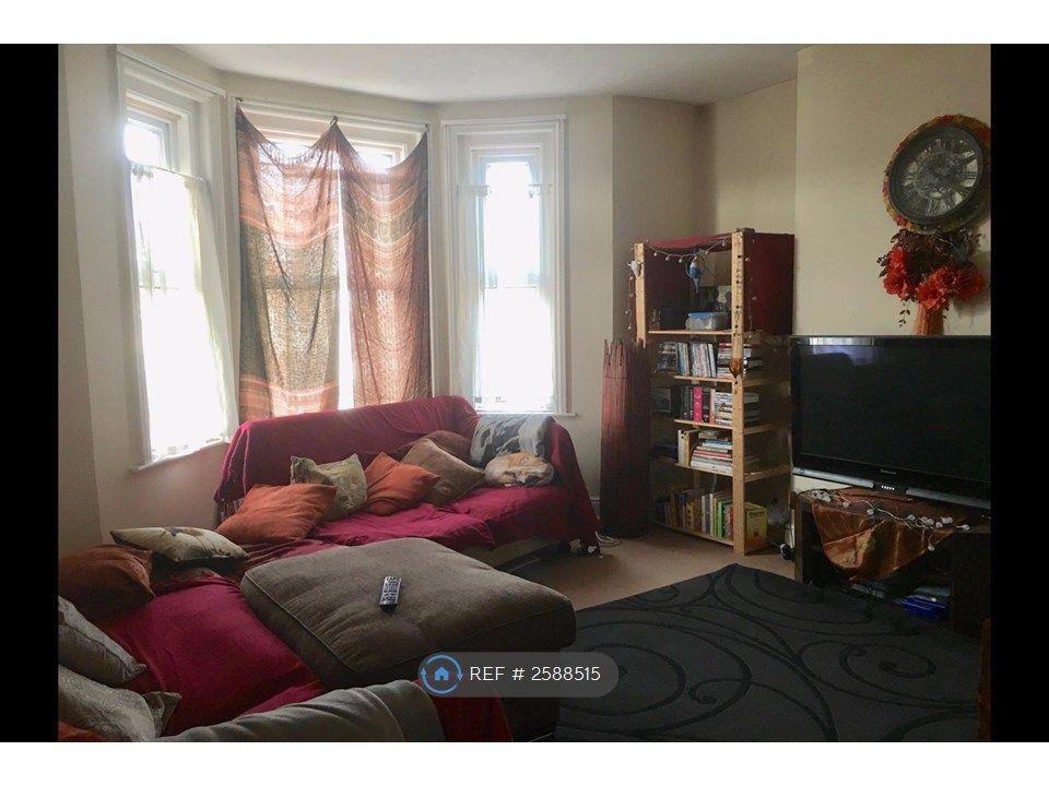 Property photo 2 of 6 Lounge/Diner