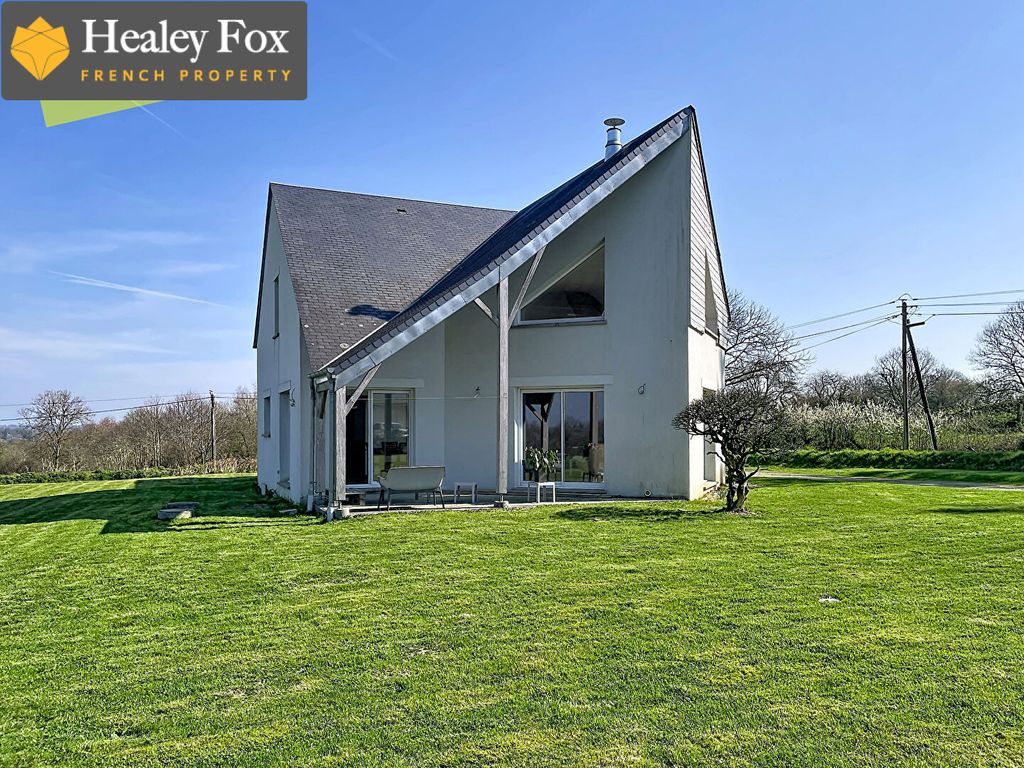 Property photo 1 of 16 Main Exterior View