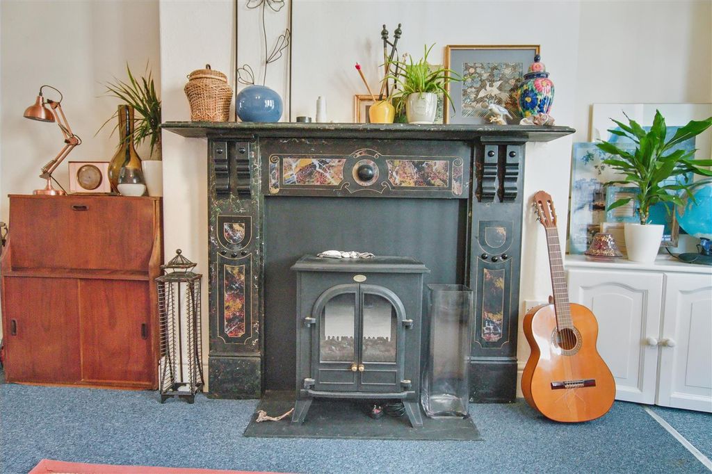 Property photo 3 of 43 Lounge Fireplace