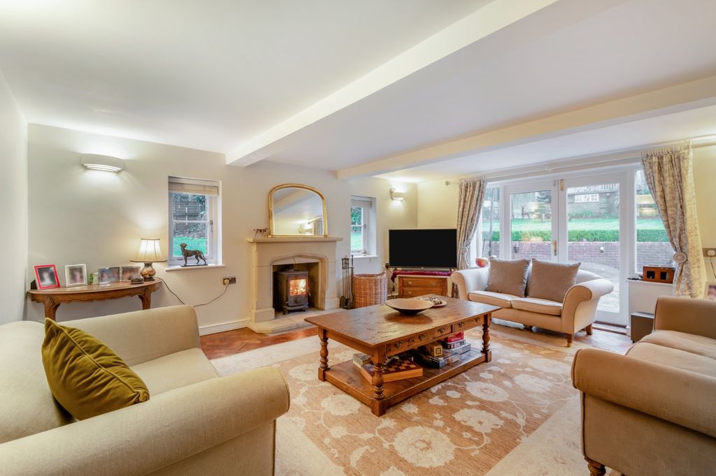 Property photo 3 of 19 Drawing Room