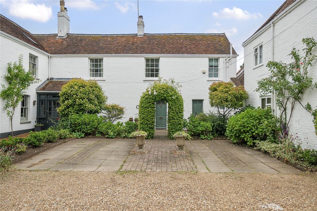 Property photo 1 of 21 Picture No. 02