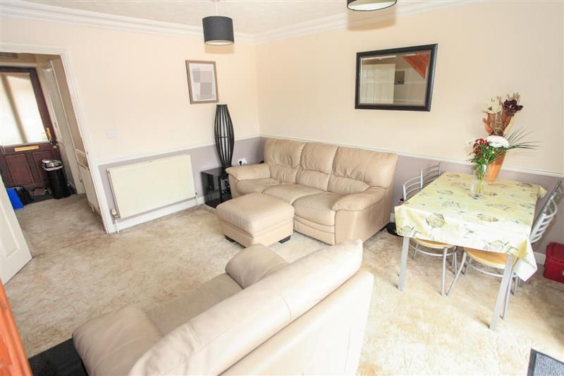 Property photo 2 of 10 Living Room