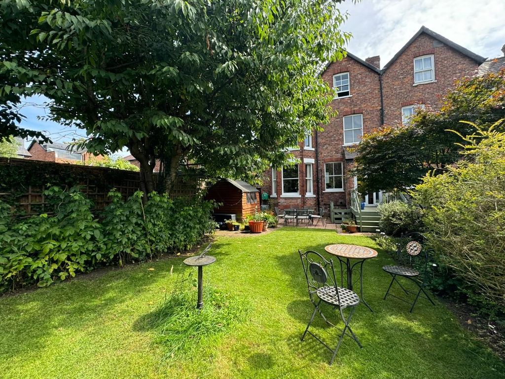 Property photo 3 of 45