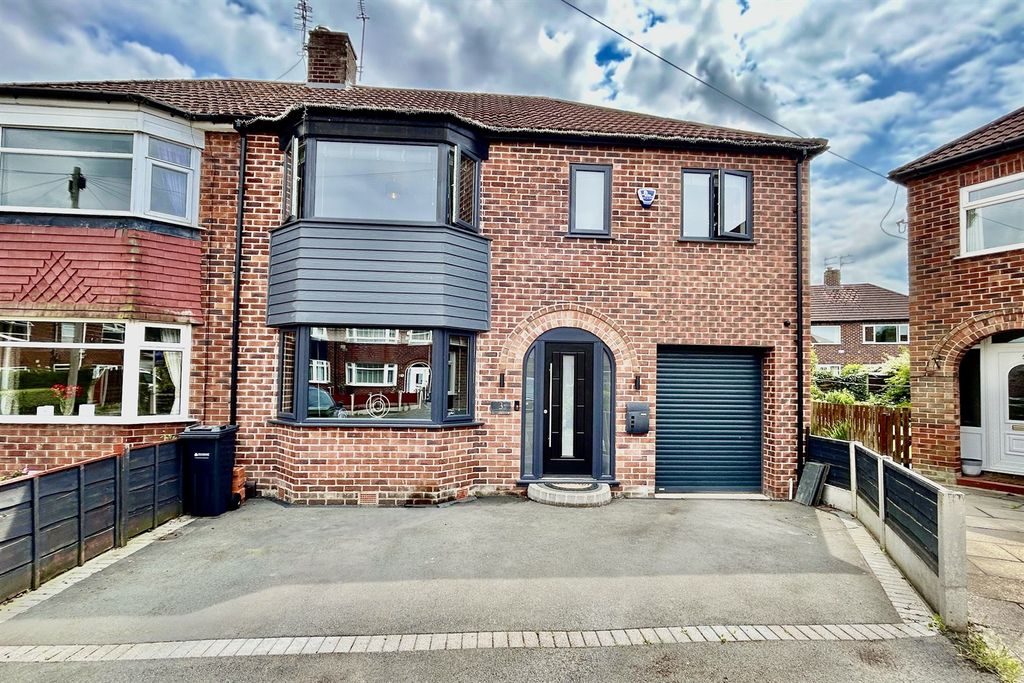 Property photo 1 of 23 (Main)