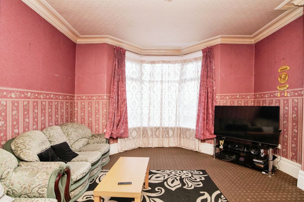 Property photo 3 of 17