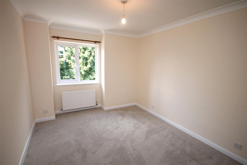 Property photo 3 of 5