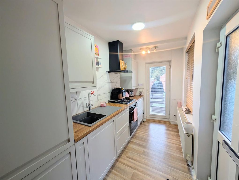 Property photo 2 of 12 Img-20251015-Wa0058.Jpg