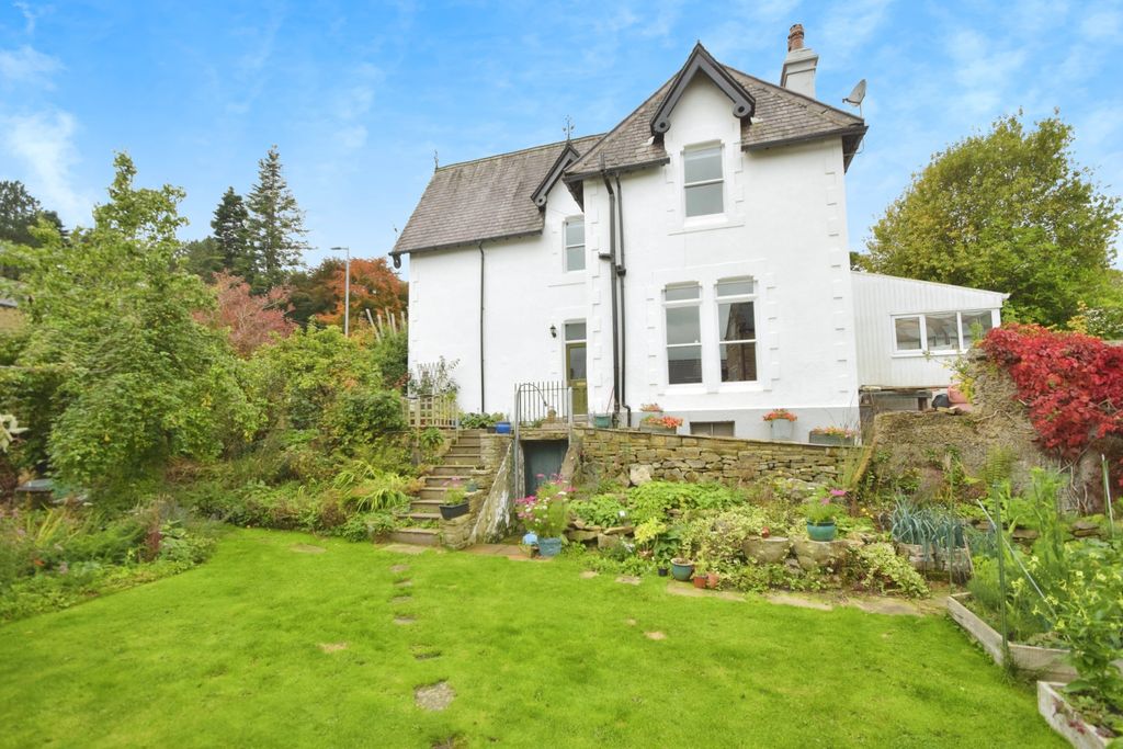 Property photo 1 of 24