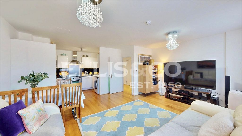 Property photo 2 of 12 Picture No. 52