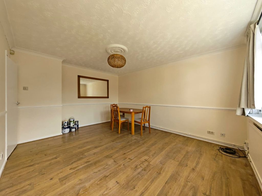 Property photo 2 of 8 Picture No. 07