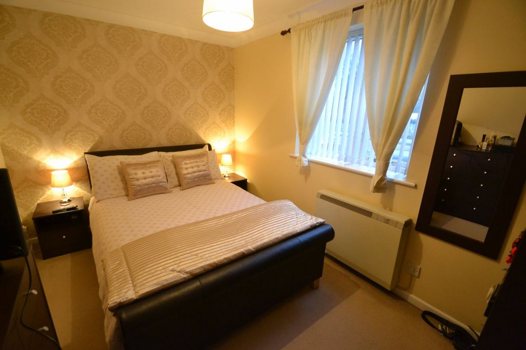 Property photo 3 of 7 Photograph 3