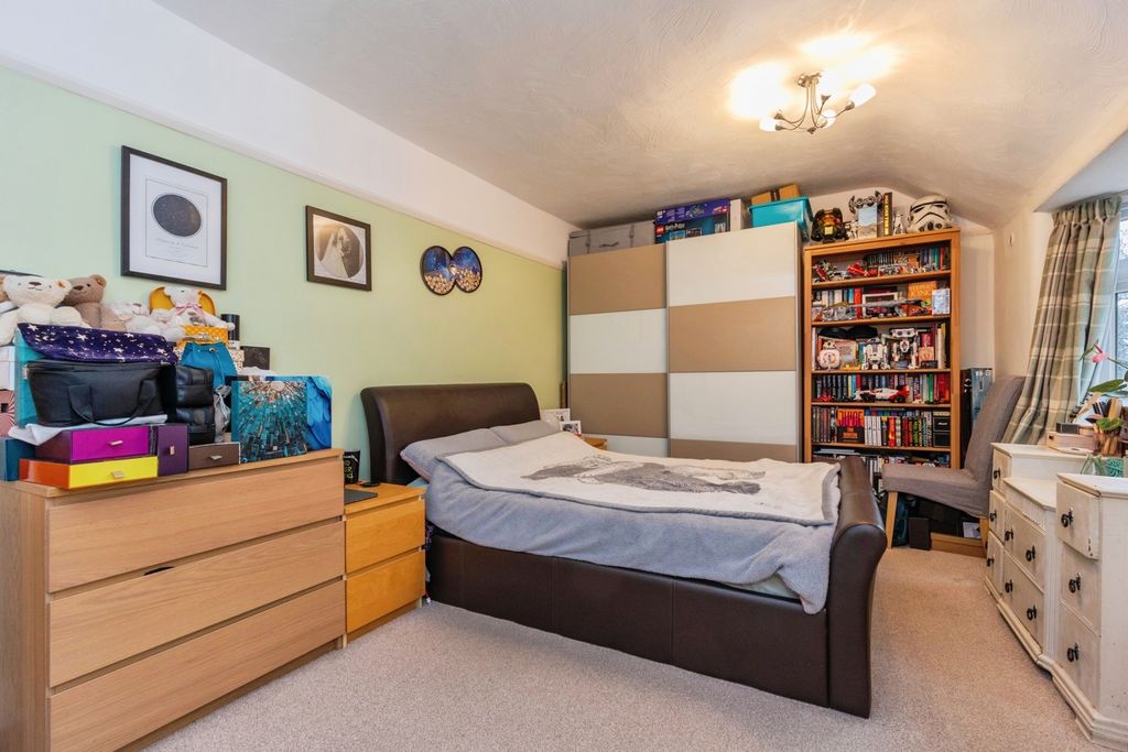 Property photo 3 of 20 Pbox-Img.Jpg