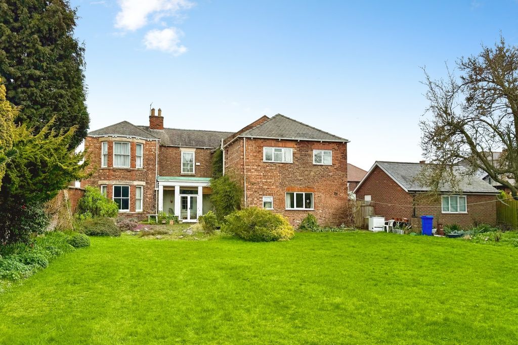 Property photo 1 of 20 4223190