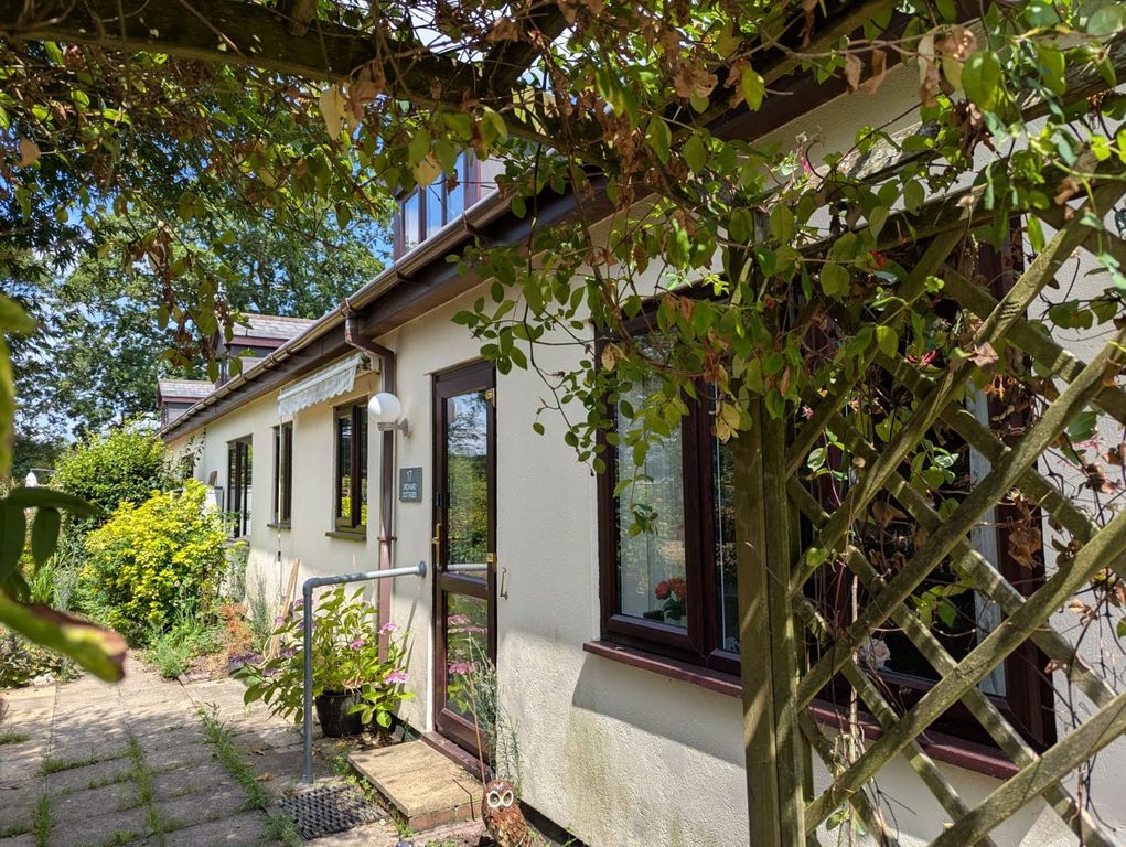 Property photo 1 of 11 Picture No. 21