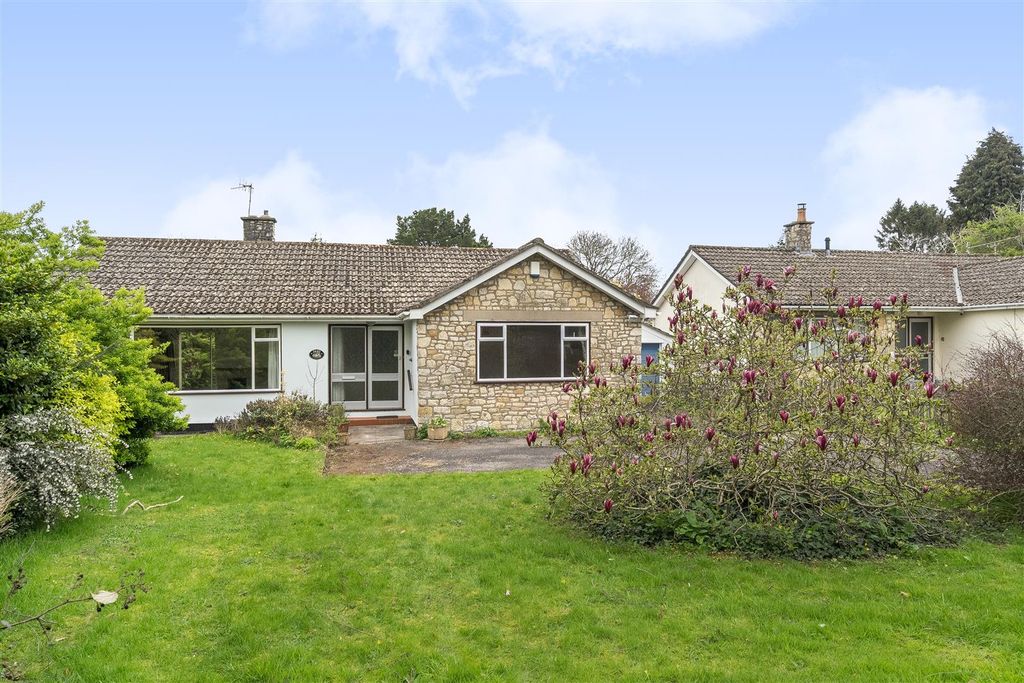 Property photo 1 of 23 1438259-1-69cd5E0007Fc2.Jpg