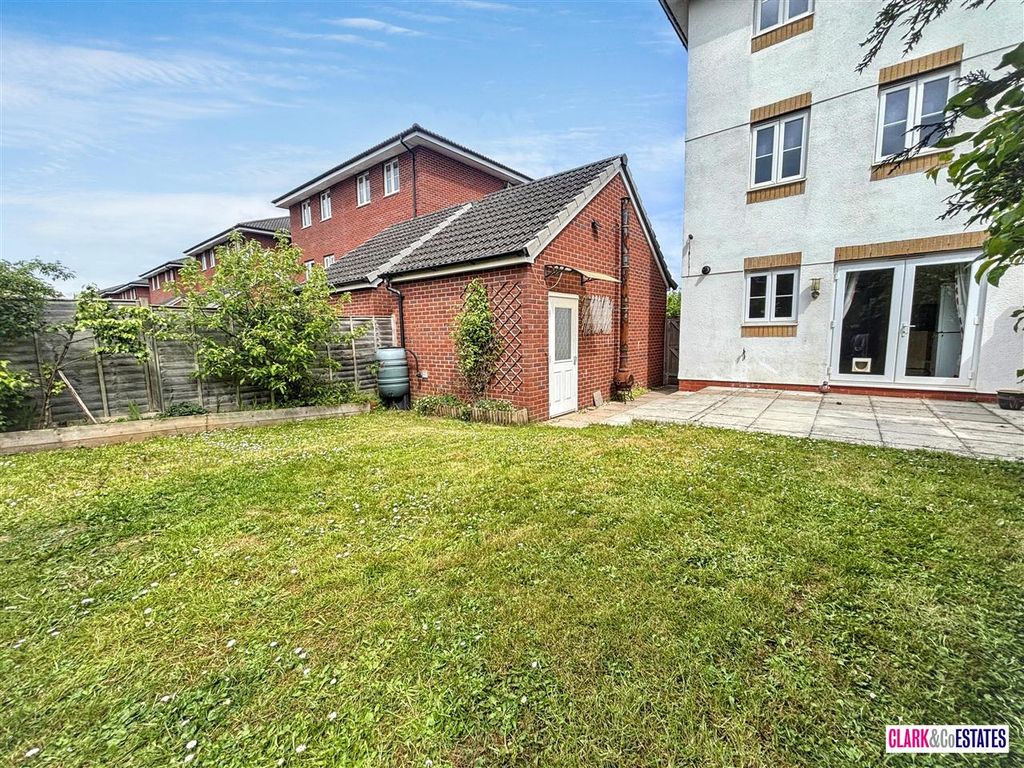 Property photo 3 of 15 Back Garden