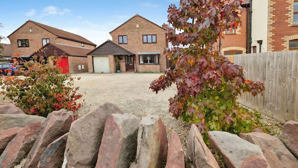 Property photo 1 of 31 Pbox-Img.Jpg