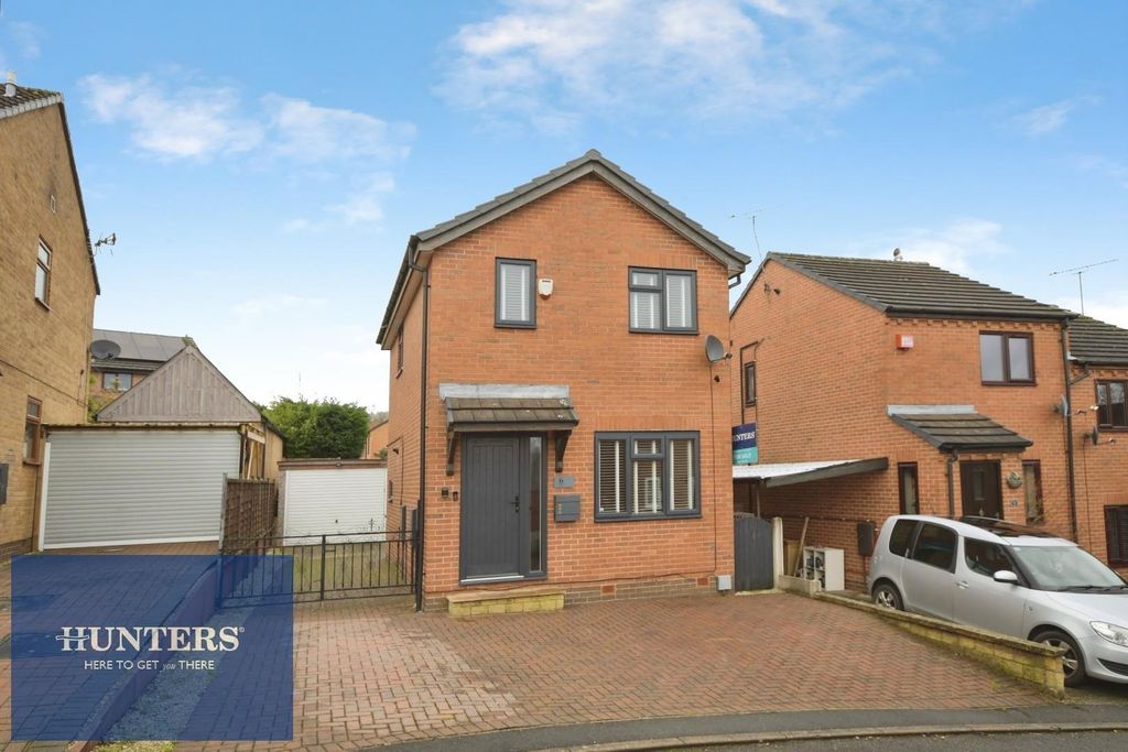 Property photo 1 of 15 Front 02.Jpg