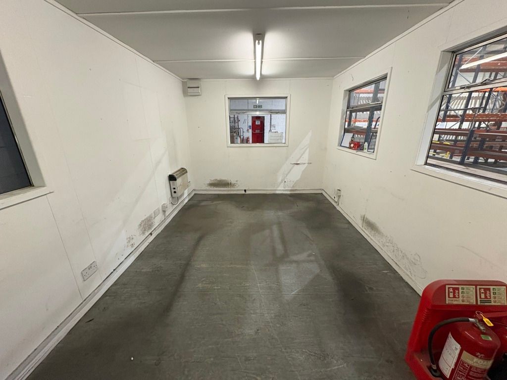 Property photo 3 of 10 Photo 5