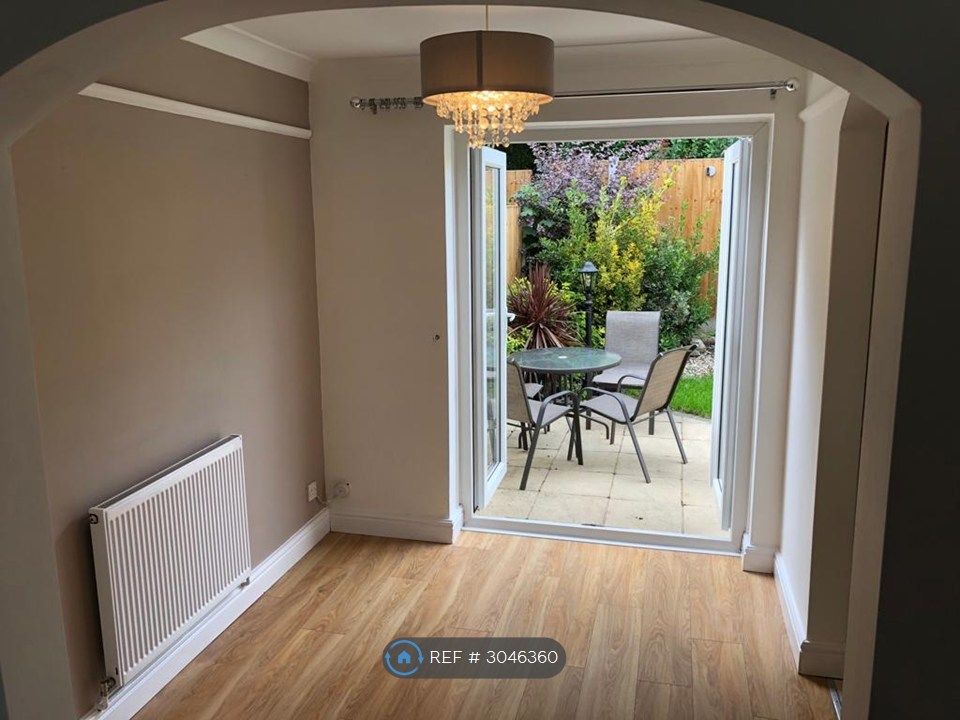 Property photo 2 of 18 Dining Room