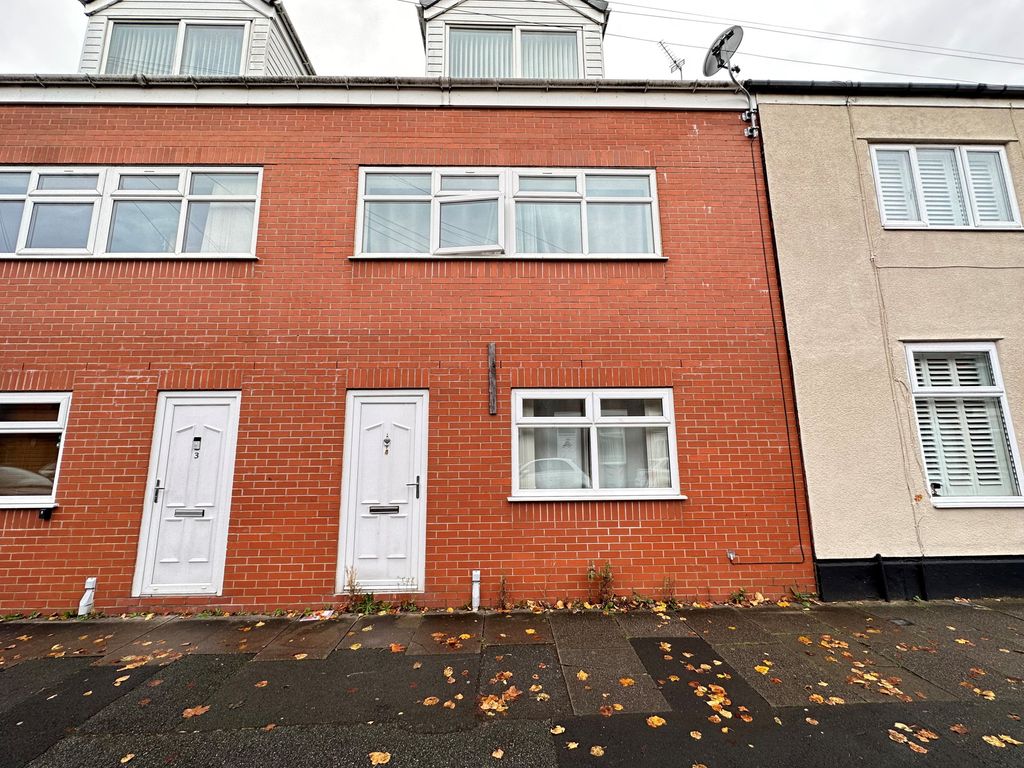 Property photo 1 of 4