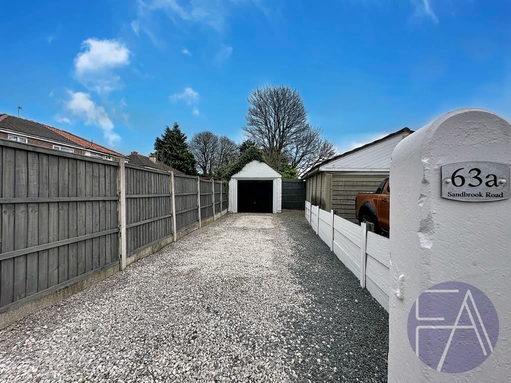 Property photo 3 of 12 5045983