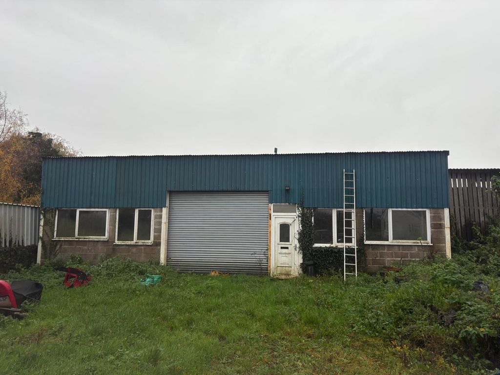 Property photo 3 of 6