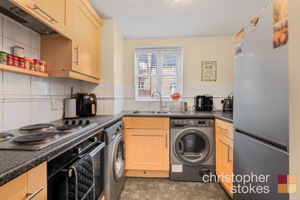 Property photo 3 of 15 4632972