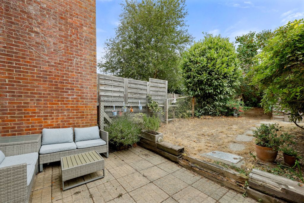 Property photo 2 of 15